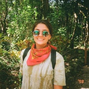 Meet your Posher, Lizzie